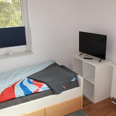 Fewo Im Lehm-Fachwerkhaus Erfurt Mit 3 Einzelnen Schlafzimmern Je Mit Tv ภายนอก รูปภาพ