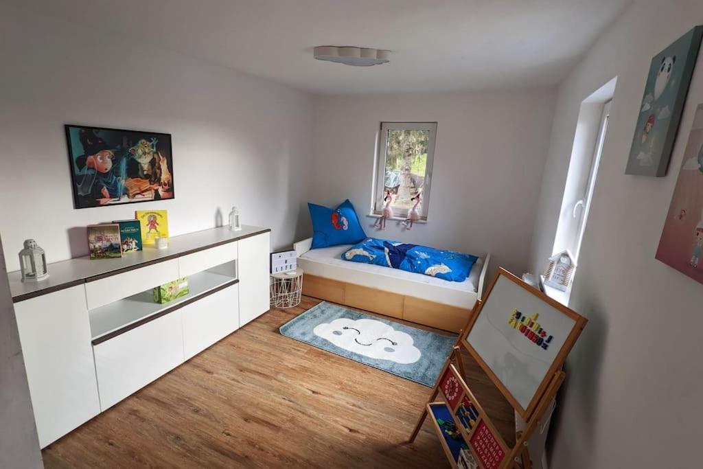 Fewo Im Lehm-Fachwerkhaus Erfurt Mit 3 Einzelnen Schlafzimmern Je Mit Tv ภายนอก รูปภาพ
