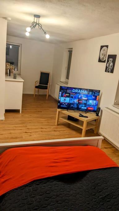 Fewo Im Lehm-Fachwerkhaus Erfurt Mit 3 Einzelnen Schlafzimmern Je Mit Tv ภายนอก รูปภาพ