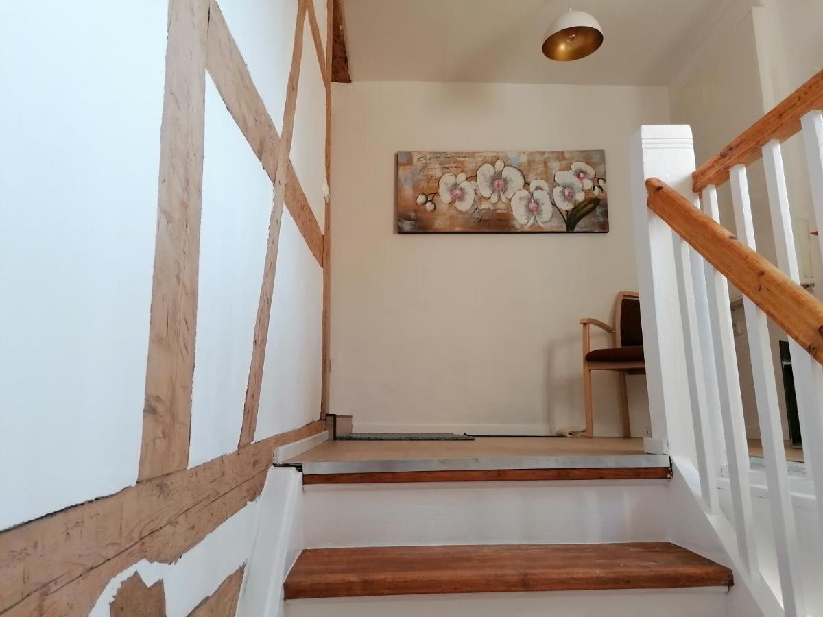 Fewo Im Lehm-Fachwerkhaus Erfurt Mit 3 Einzelnen Schlafzimmern Je Mit Tv ภายนอก รูปภาพ