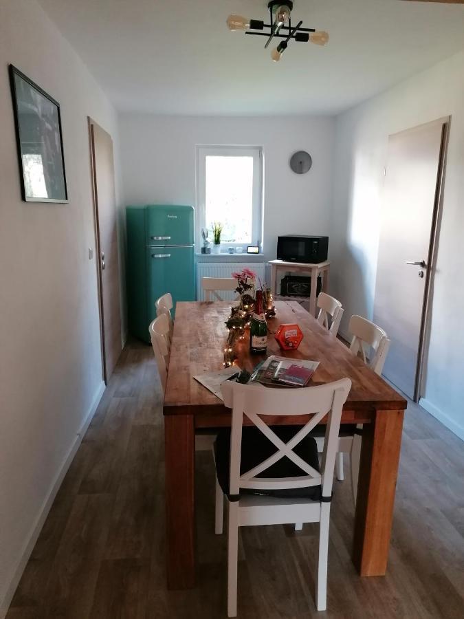 Fewo Im Lehm-Fachwerkhaus Erfurt Mit 3 Einzelnen Schlafzimmern Je Mit Tv ภายนอก รูปภาพ